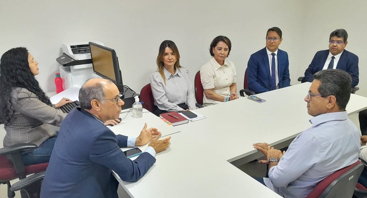 Justiça Eleitoral reuniu-se com candidatos sobre 2º turno