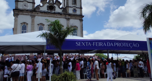 Trio Elétrico 75 anos e axé Music 40, na Bahia do Senhor do Bomfim, de Todos os Santos e Nossa