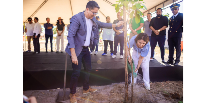 Vice-prefeito Ricardo Marques e a prefeita Emília Corrêa