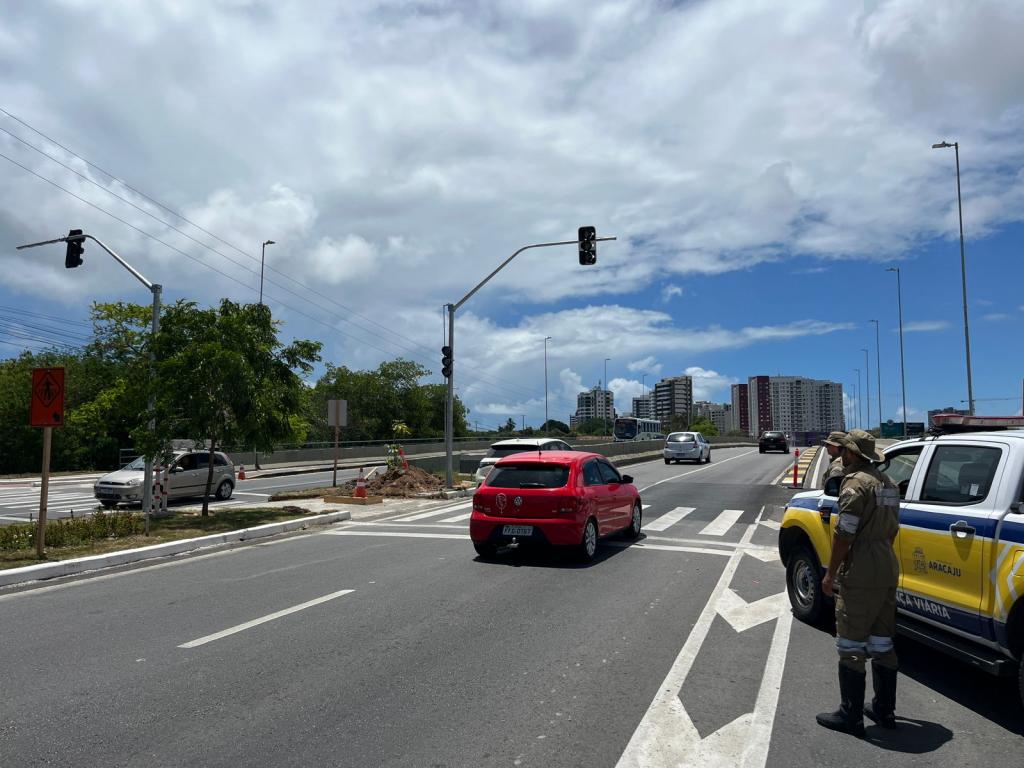 Semáforos na Beira-Mar entram em funcionamento a partir de segunda-feira, 27